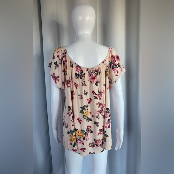 Socialite Women’s Off the Shoulder Top - Picture 3 of 7